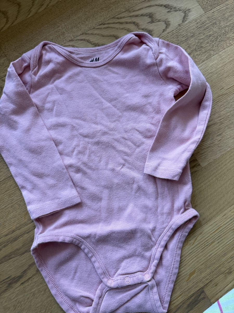 H&M Biancheria intima: H&M Body, Langarm, Rosa 9-12 Monate  – Usato da Riehen venduto da ann_76jw