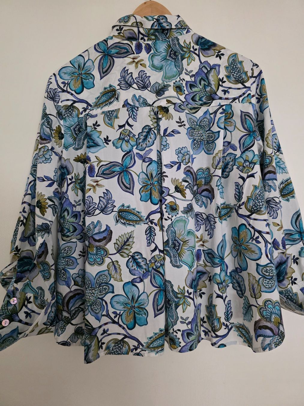 Blusen: Michaela Feyrsinger Bluse Blumenmuster Gr. 38 – Gebraucht aus Sils/Segl Maria von dol_pn2n 4