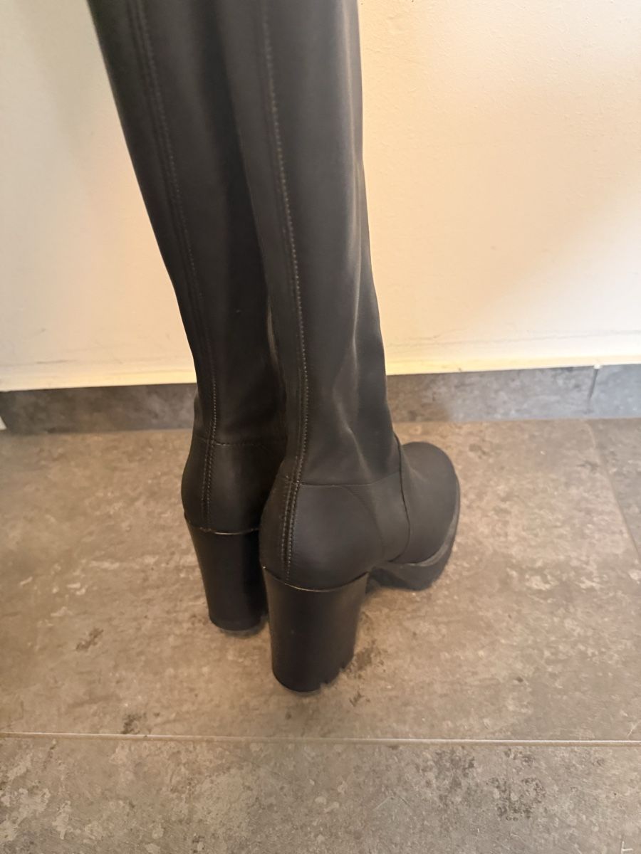 Tamaris Scarpe da donna: Tamaris Overknees, Grösse 37 – Usato da Pratteln venduto da Samantha... 1