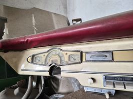 Borgward Isabella... Armaturenbrett mit Uhr und Instrumenten