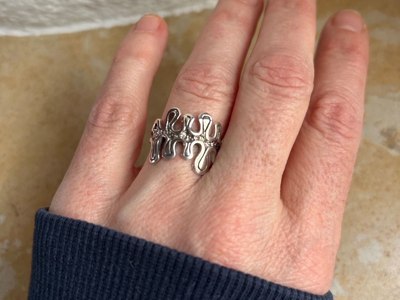 Ringe: Silberring WAVE - MOVEMENT (52 oder 54) – Neu und originalverpackt aus Laufen von belleskulptur 1