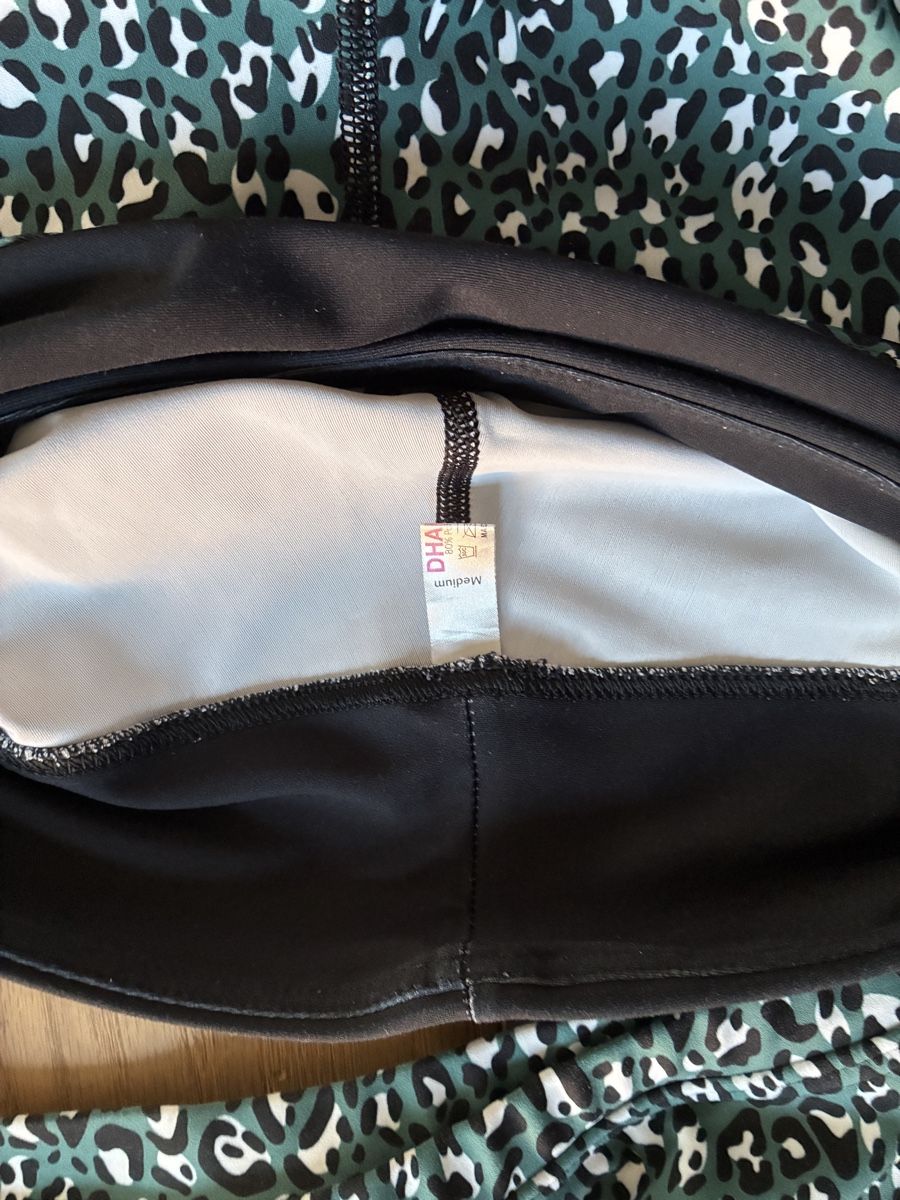 Lotti di vestiti: Yoga legging hose set Dharmabums M – Usato da Zürich venduto da fal_m7s8 1
