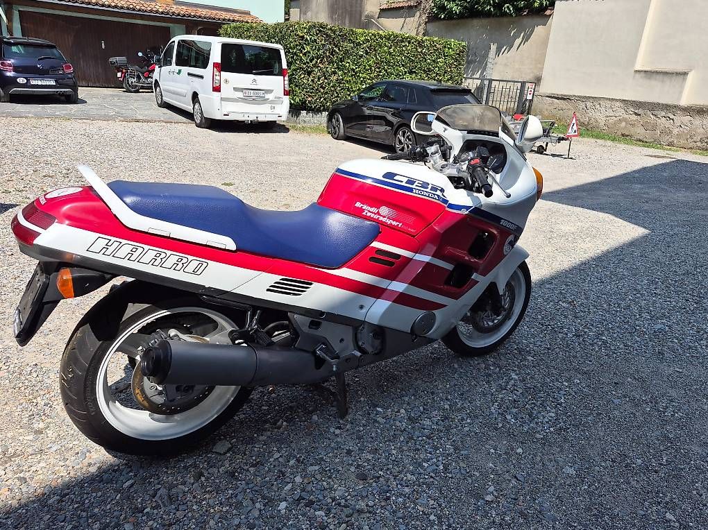 Honda Strada: Honda CBR 1000 F – Usato da Riva San Vitale venduto da Marneta 3