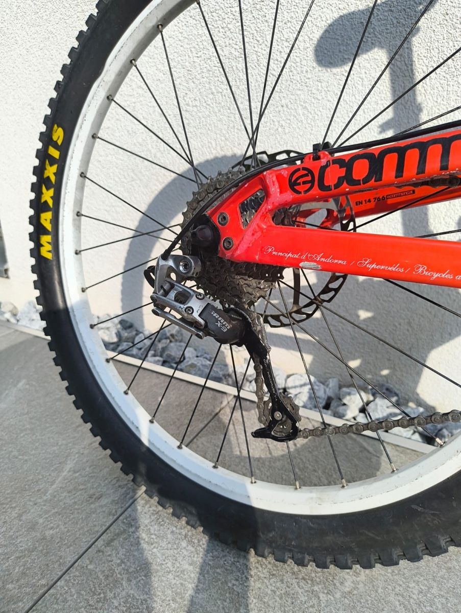 Commencal Vélos: Commencal Supreme racing V2 (Enduro) – D'occasion à Dietikon par BaNaDar 1