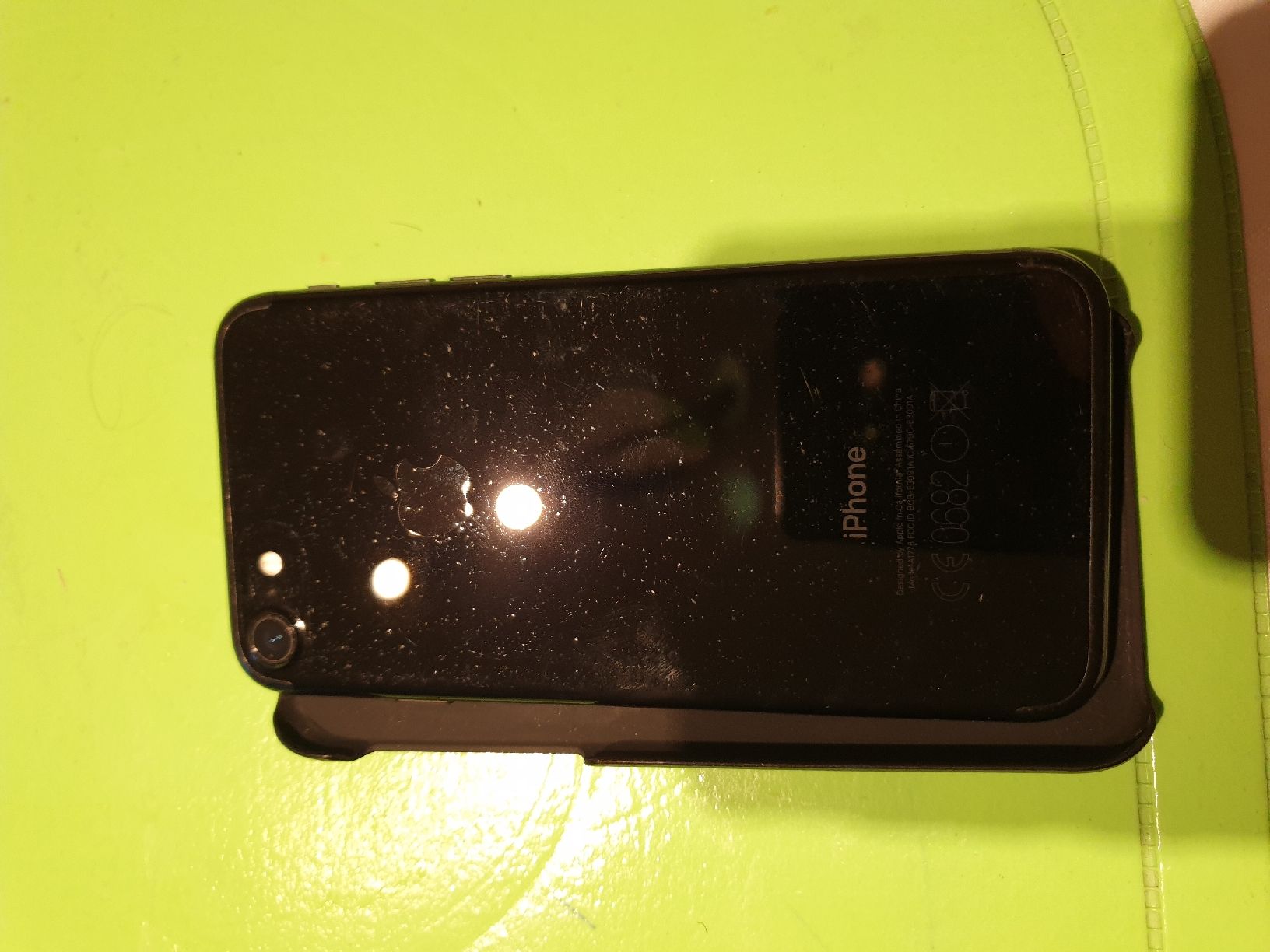 Apple Telefoni cellulari / Smartphones: iPhone 7 mit display Glas schaden 128 GB – Difettoso da Ittigen venduto da Ziok187 4