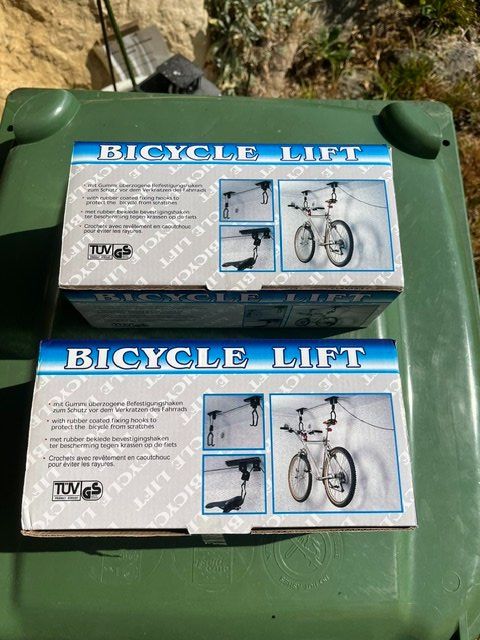 Fahrradhalterungen: Fahrrad-Aufhängungs-Vorrichtung – Neu und originalverpackt aus Hersberg von Jeep56
