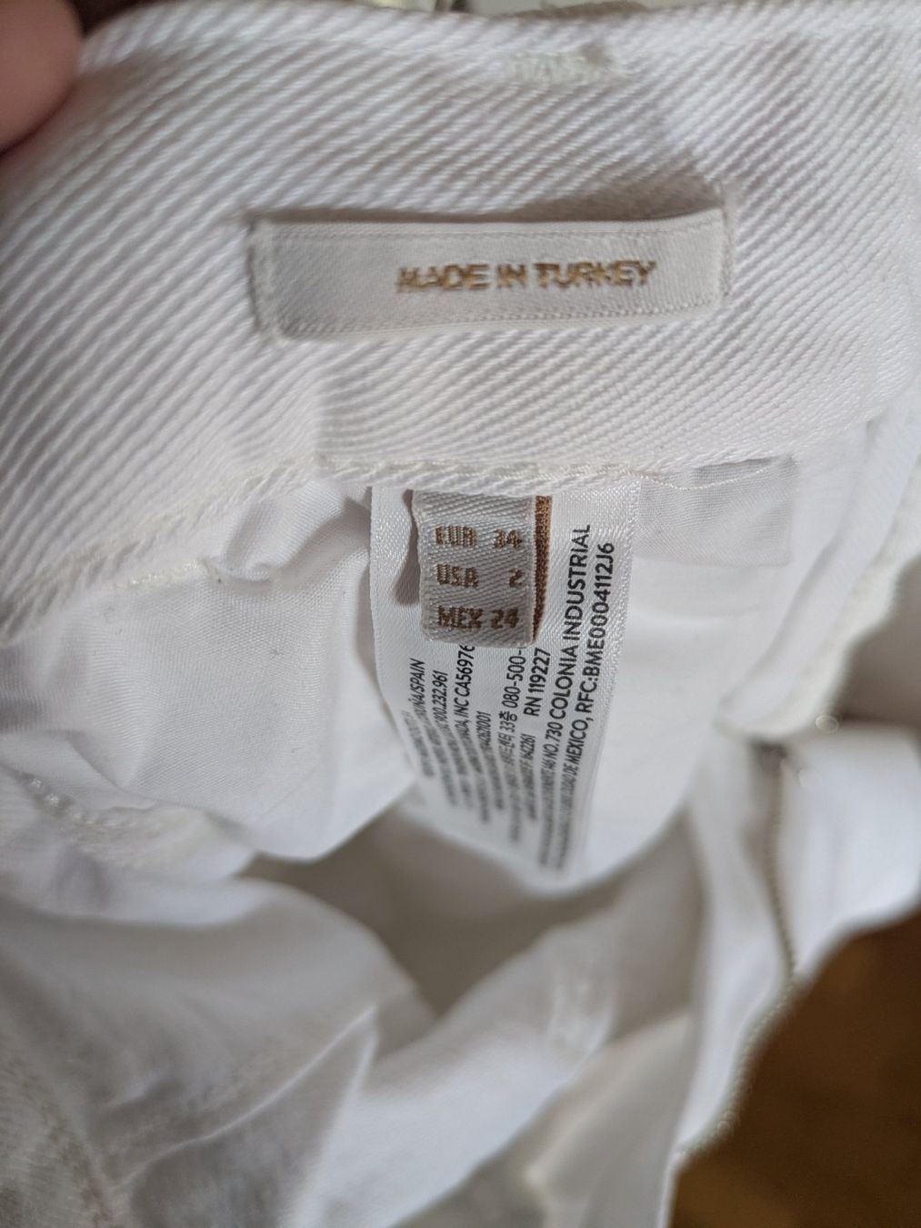 Massimo Dutti Jeans: Weisse Jeans Massimo Dutti – Neuf (Voir description) à Bern par fia_rella 3
