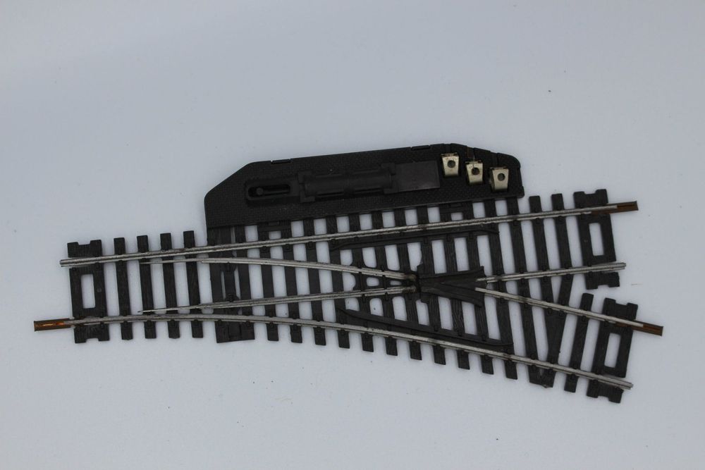 10/ LIMA HO LOT DE 70 RAILS DROIT N3020 COURBE 360 431 voir