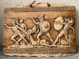 Griechen und Trojaner streiten WandSculpture
