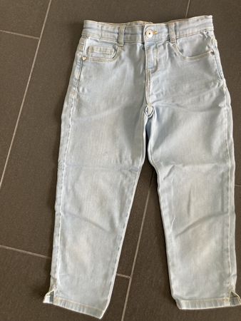 Mädchen 3/4 Jeans Gr. 128 hellblau