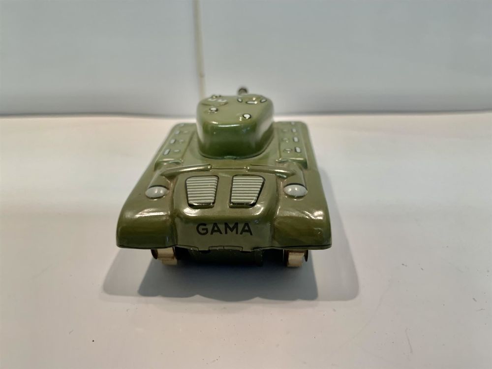 Gama Panzer Kanone funkt und bewegt sich 7