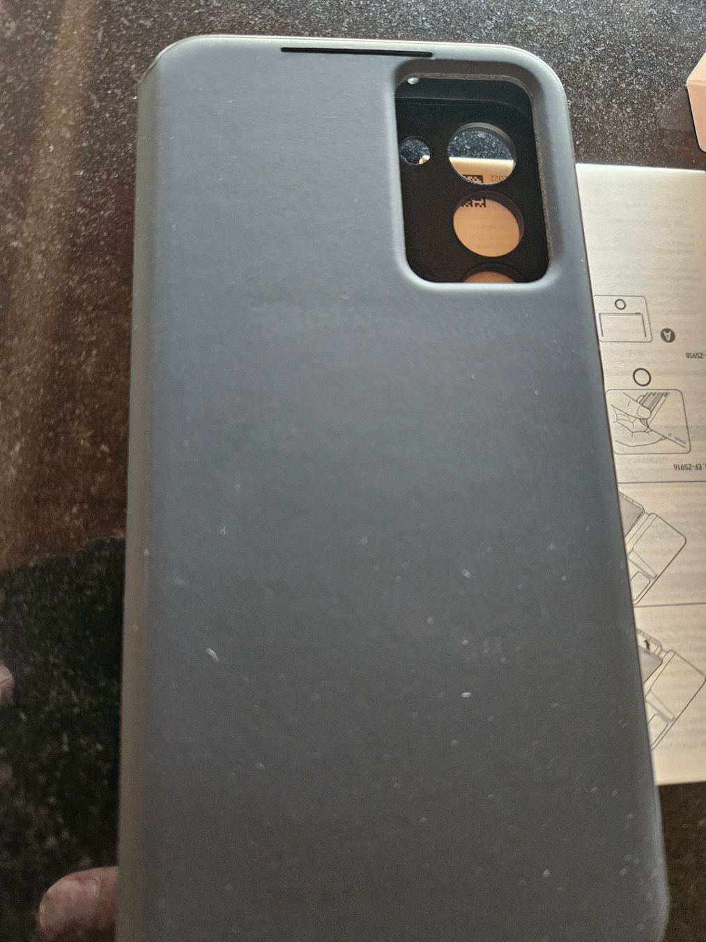 Samsung Cover & Protezioni schermo: Samsung Galaxy S23+ Smart View Wallet Case - Schwarz – Nuovo e nell'imballaggio originale da Ulmiz venduto da Dirix 1