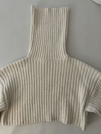 Zara Pullover