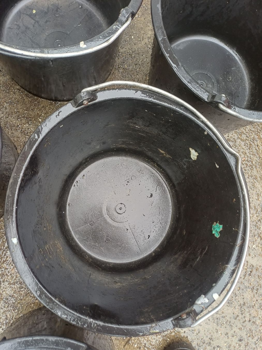 Altro per la casa: 16 PP Kunststoffeimer mit Metallbügel – Usato da Wangenried venduto da Recycler94 2