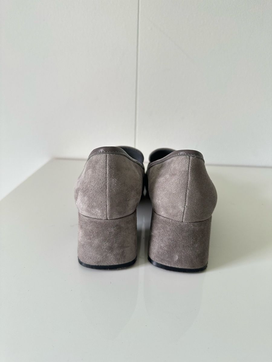 Tosca Blu Scarpe da donna: Loafer Tosca Blu Wildleder grau  39  – Usato da Walzenhausen venduto da auw_sx8w 5