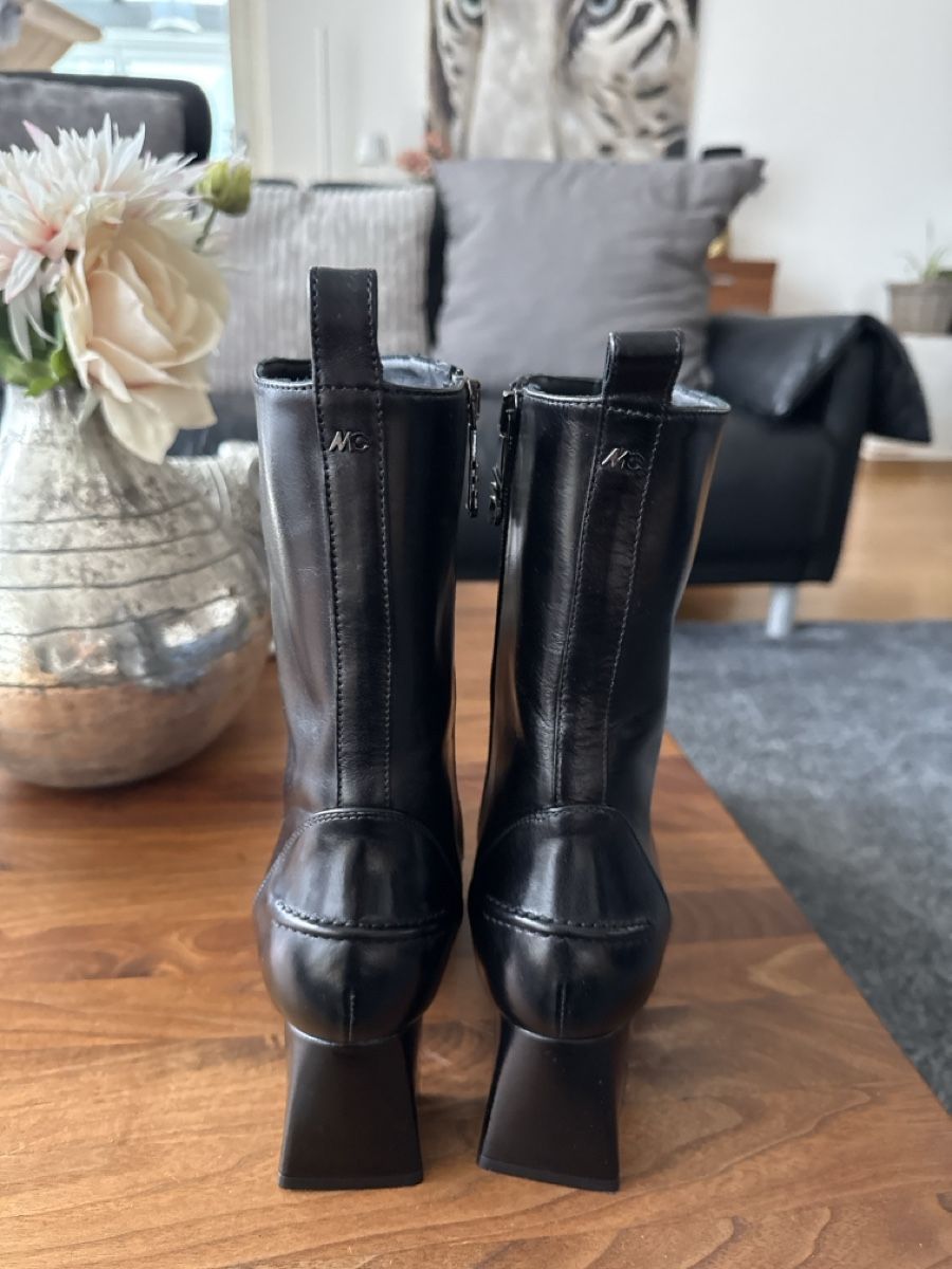 Marc Cain Scarpe da donna: Marc Cain Stiefelette Gr 39 – Nuovo (secondo la descrizione) da Embrach venduto da Dmoney 2