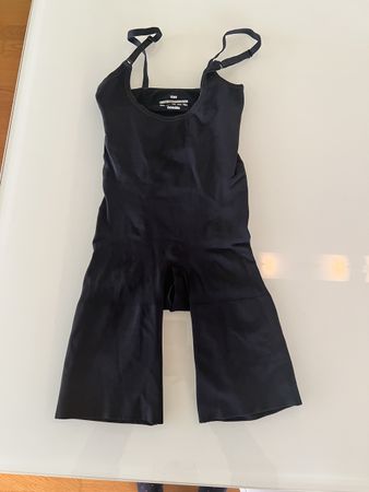 Body shape Gr. M, neu ungetragen