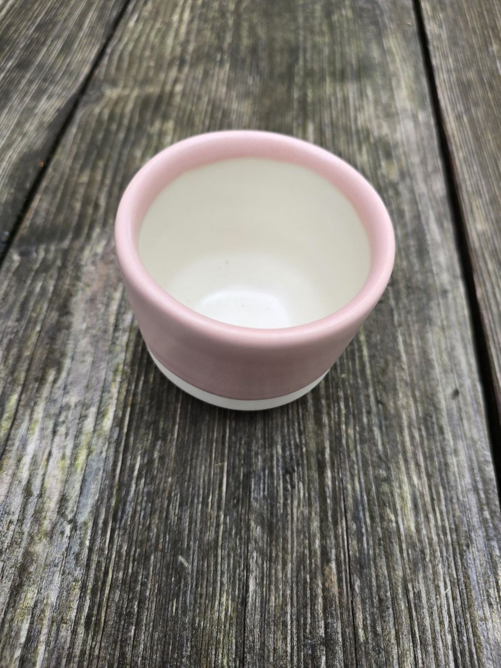 Tazze: Keramik: Kaffeebecher-Set weiss/rosa 2-tlg. – Nuovo (secondo la descrizione) da Romanshorn venduto da Rachacha