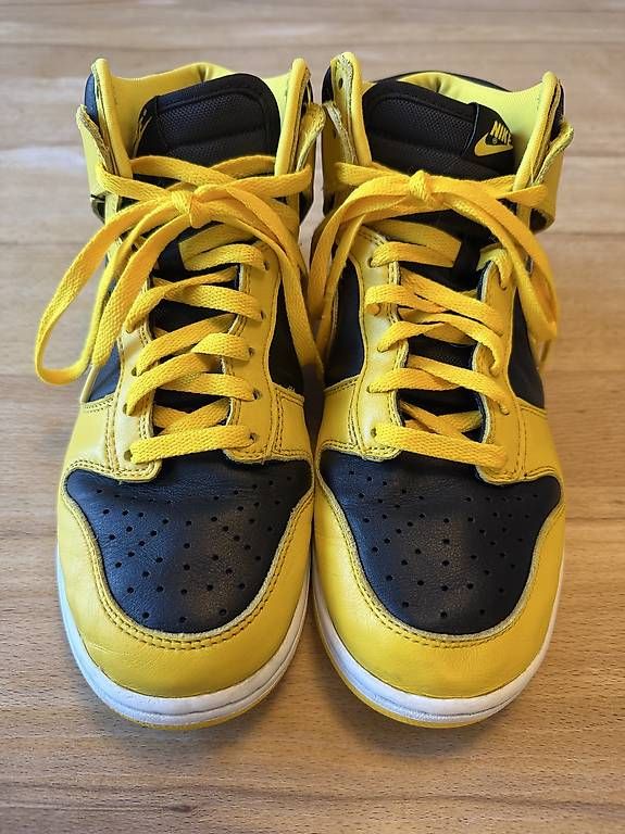 Herrenschuhe: Nike Dunk, Gr 43, gelb-schwarz  – Gebraucht aus zürich von VaviPat 1