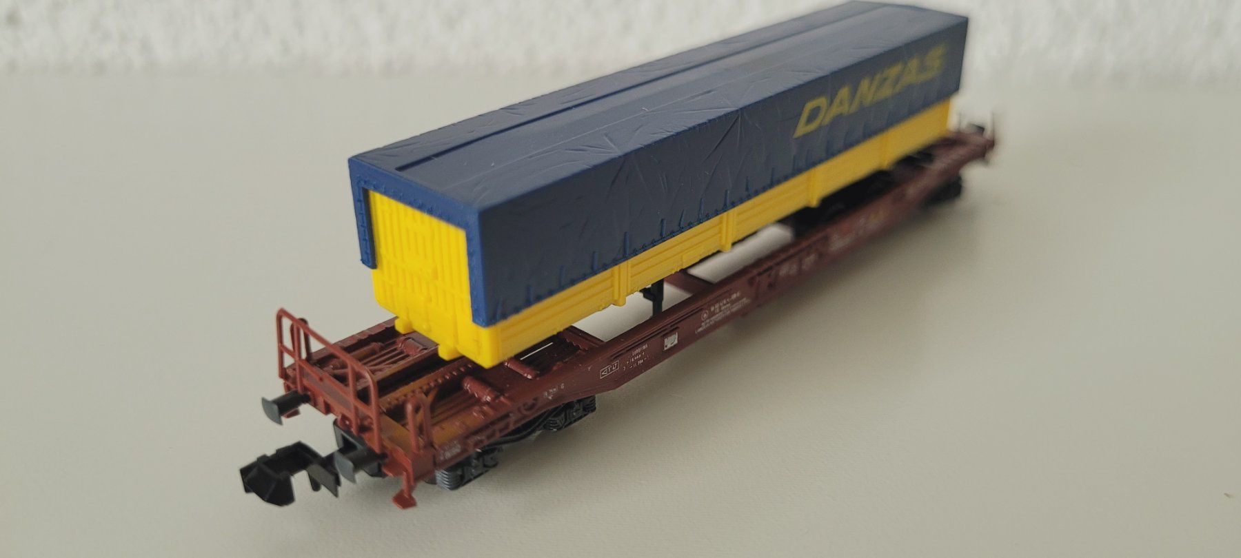 Roco Modellini di ferrovie: Hupac Danzas / Roco 25152 – Usato da Wittenbach venduto da Hase113 4