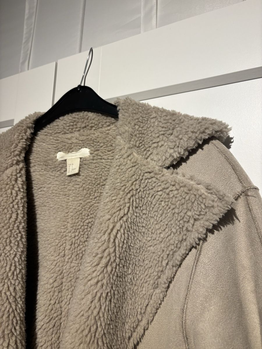 H&M Giacche: Übergangsjacke beige Grösse 36 – Usato da Luzern venduto da Pflanzen-Mama 1