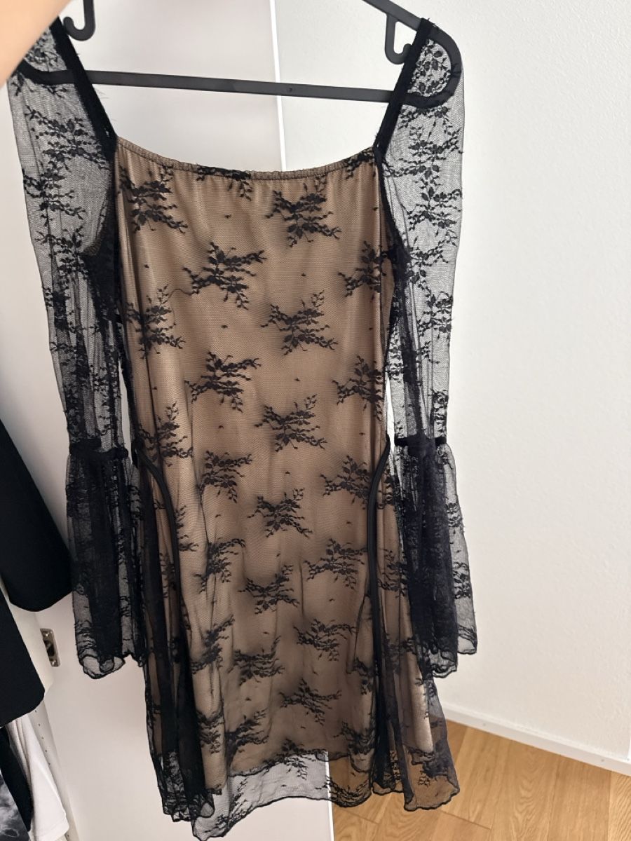 Vestiti: Dress S  – Usato da Nebikon venduto da Preloved_bykelly 1