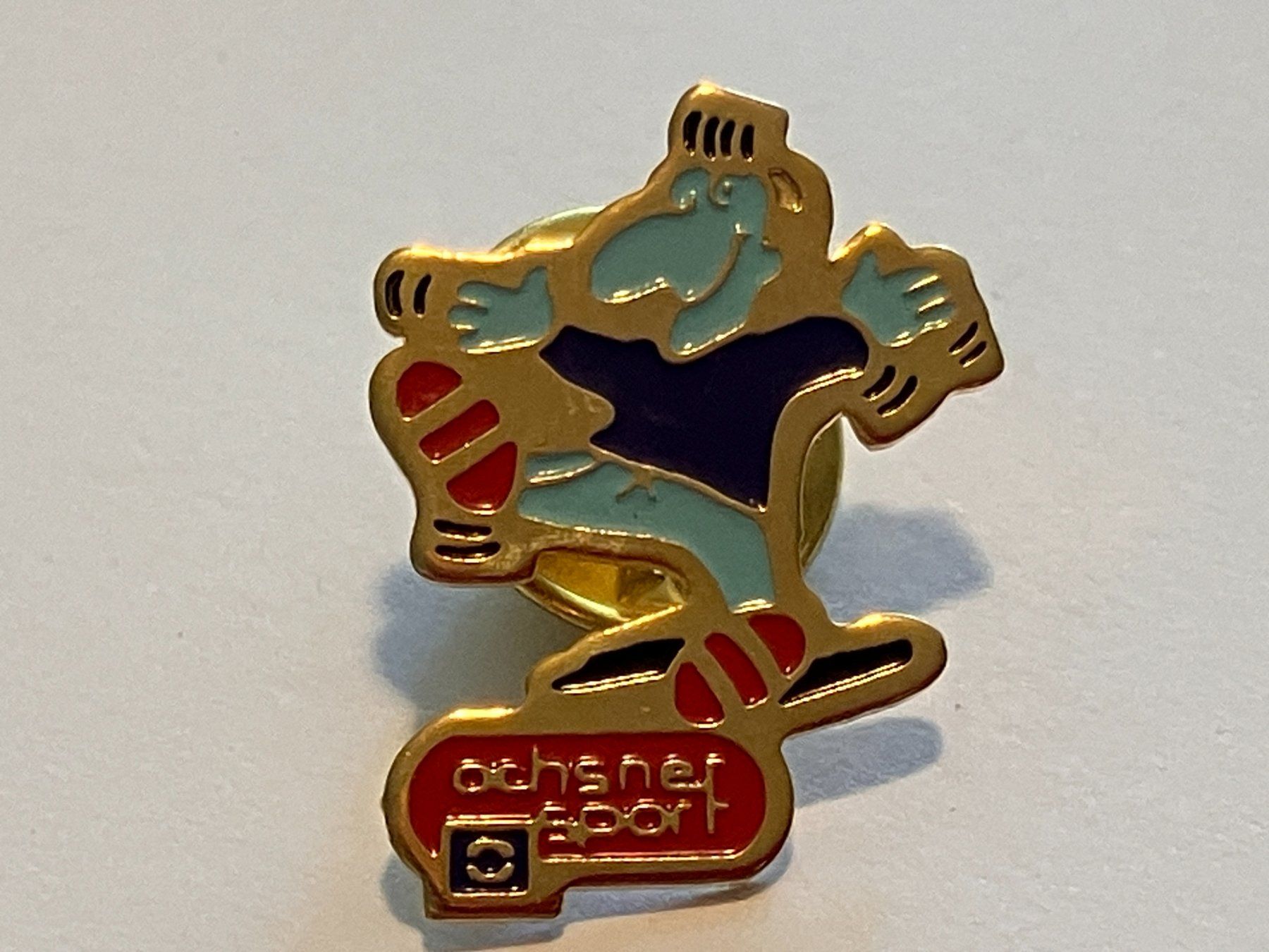 Placchette & Badge: 1 Pin Ochsner Sport – Usato da Basel venduto da djwwpp