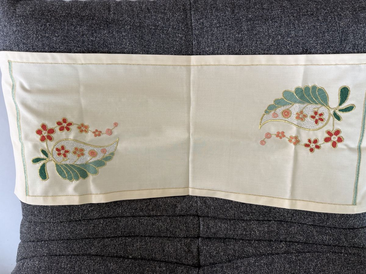 Tutte le decorazioni: 3 piece table cloth – Nuovo (secondo la descrizione) da Zürich venduto da sel_y8cx 1