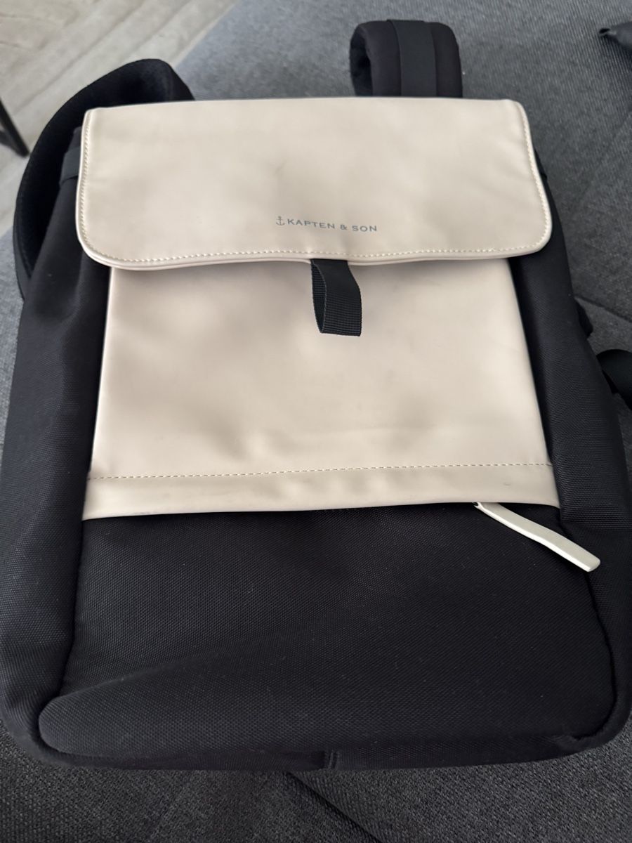 Kapten & Son Zaini: Rucksack Fyn Cream Black – Usato da Zürich venduto da SimoneK01