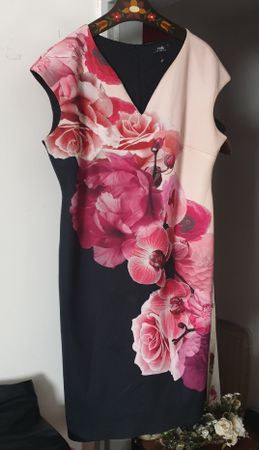 Wallis Rosenkleid Gr. 46