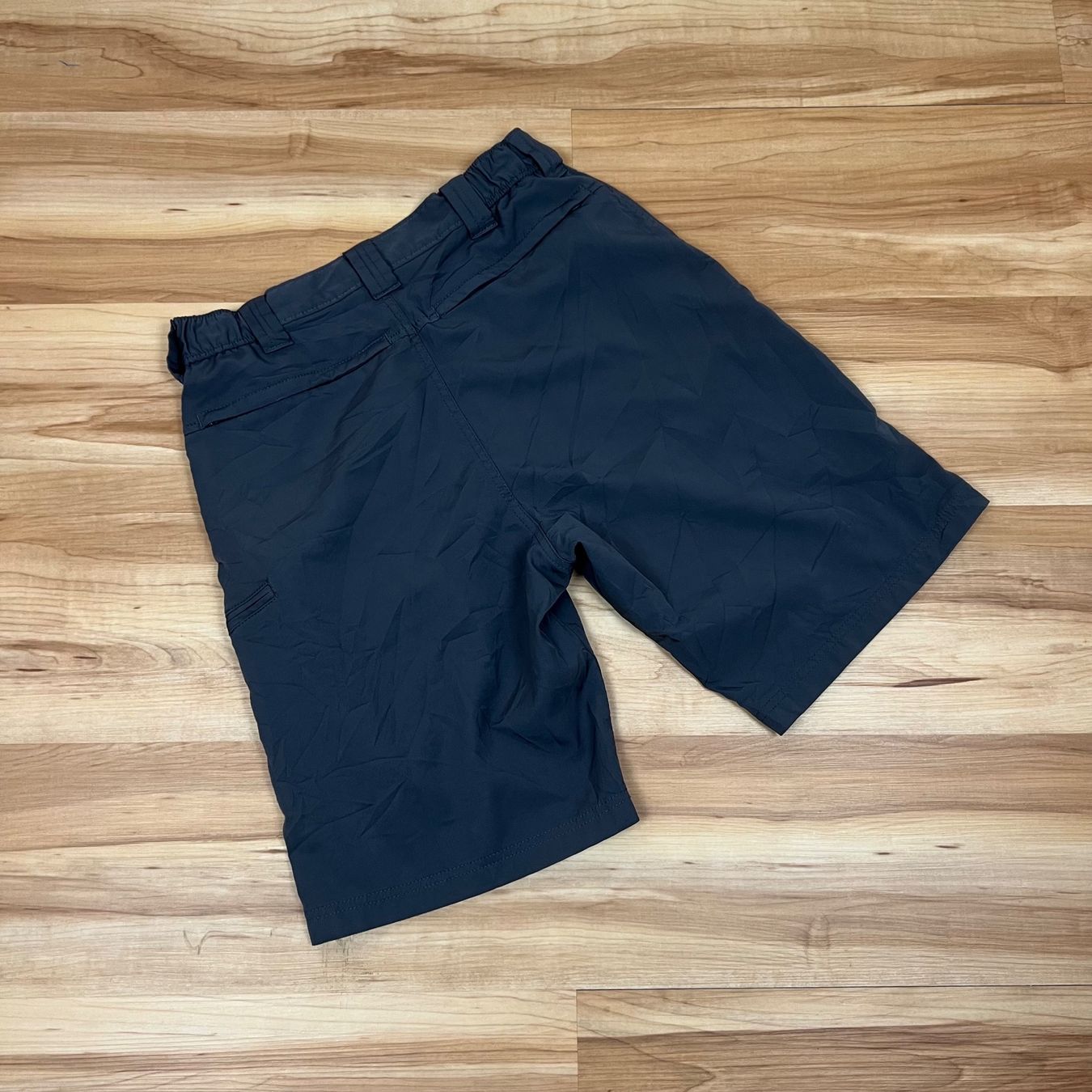 Pantaloni: Vintage Wrangler Wander Cargo Shorts – Usato da Herisau venduto da 1asupply 2