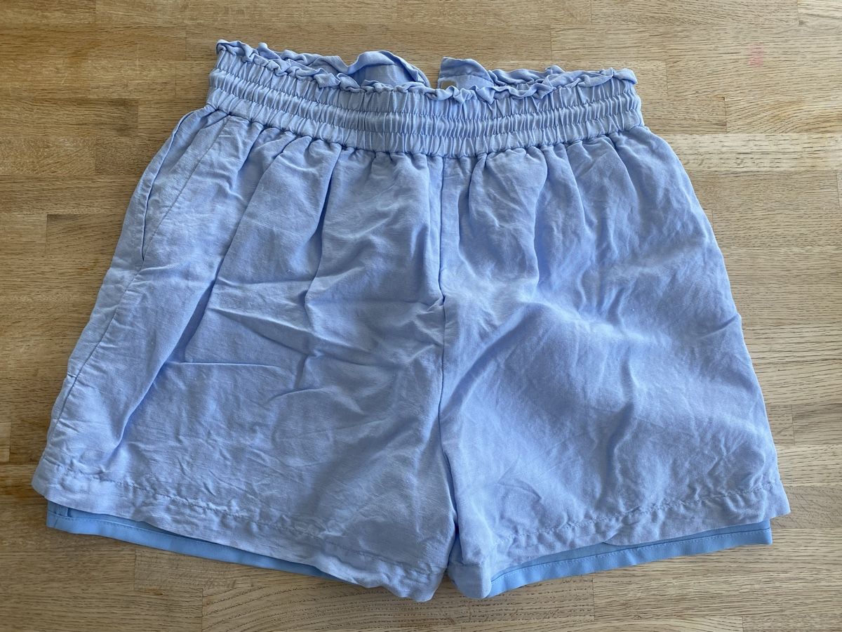 Pantaloni: Shorts Hellblau Gr S/M – Nuovo (secondo la descrizione) da Lachen SZ venduto da MAYJA 1