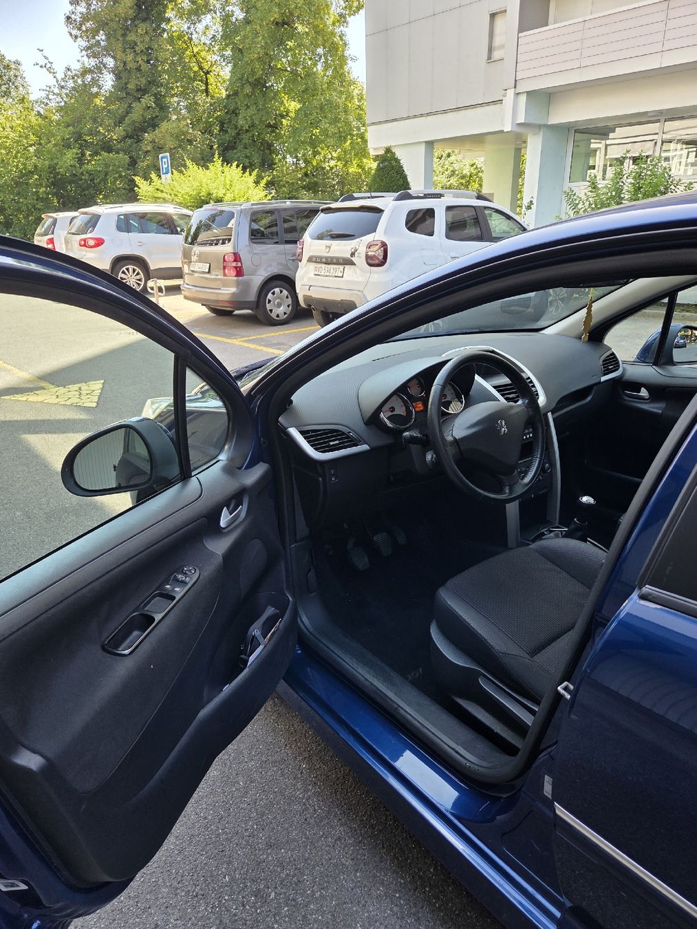 Peugeot Autos: Peugeot 207 expertisé  – D'occasion à Lausanne par bes_x2jw 6