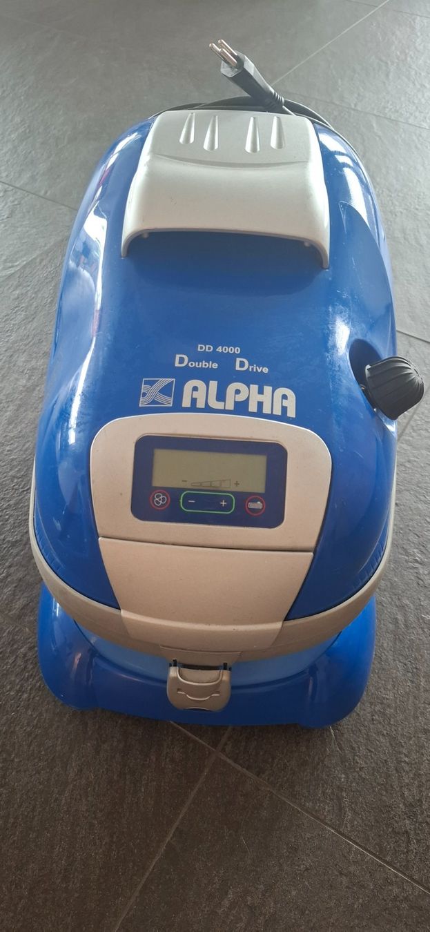 Pulitori a vapore: Dampfreiniger Alpha DD4000 Double Drive Dampfsauger – Usato da Einsiedeln venduto da bachi7000