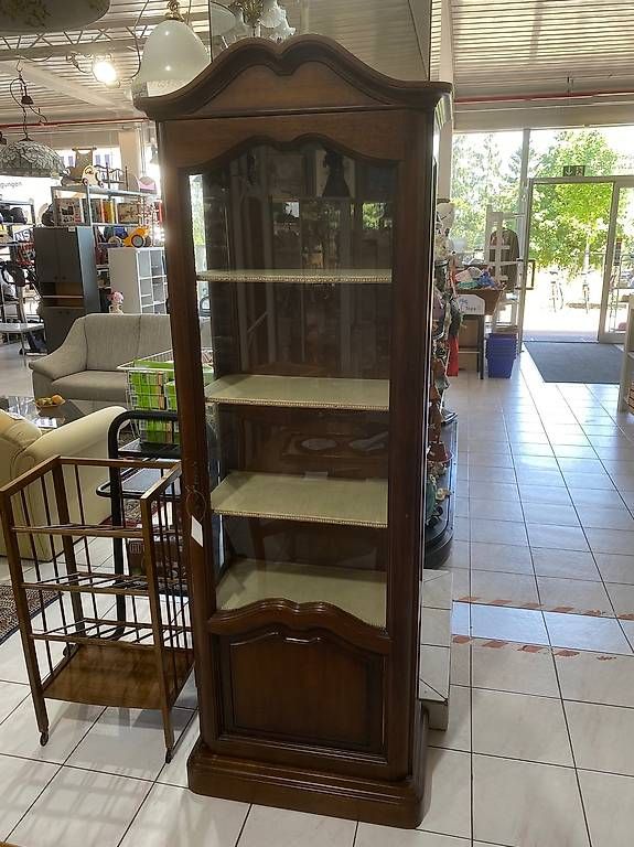 Vetrine: Schöne Vitrine aus dunklem Holz mit Schubladen – Usato da Neuhausen am Rheinfall venduto da galleria13