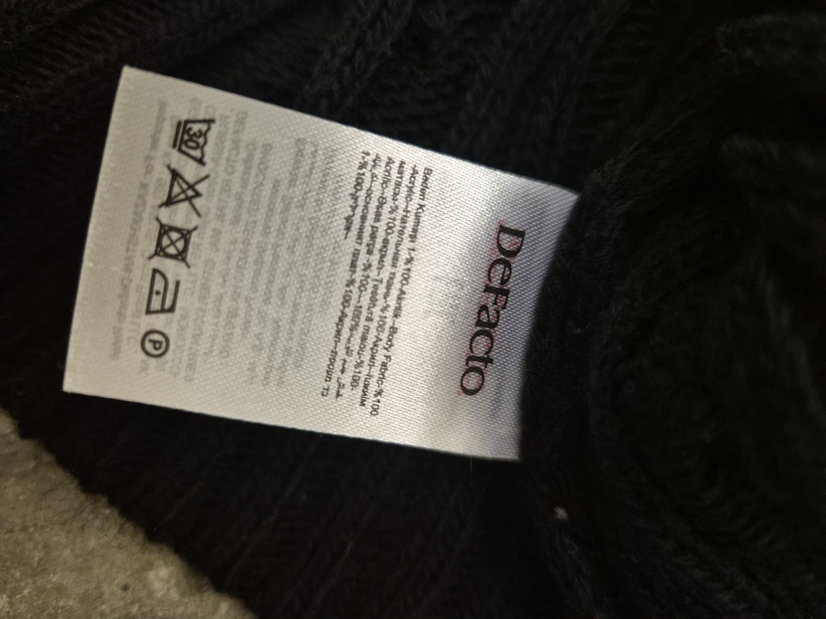 Giacche: Strickjacke schwarz Gr. L Top Defacto DF Young – Usato da Bern venduto da nan_cqg8 2