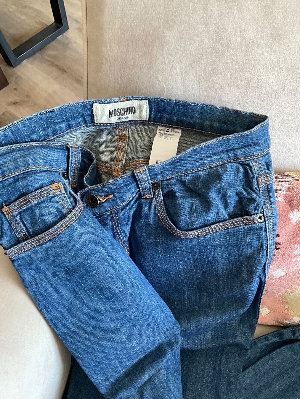Moschino Jeans: Authentique jeans Moschino – Usato da Vich venduto da babou1972