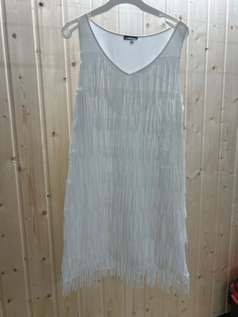 Weiss, luftiges Sommerkleid von TAIFUN mit Fransen, Gr. M
