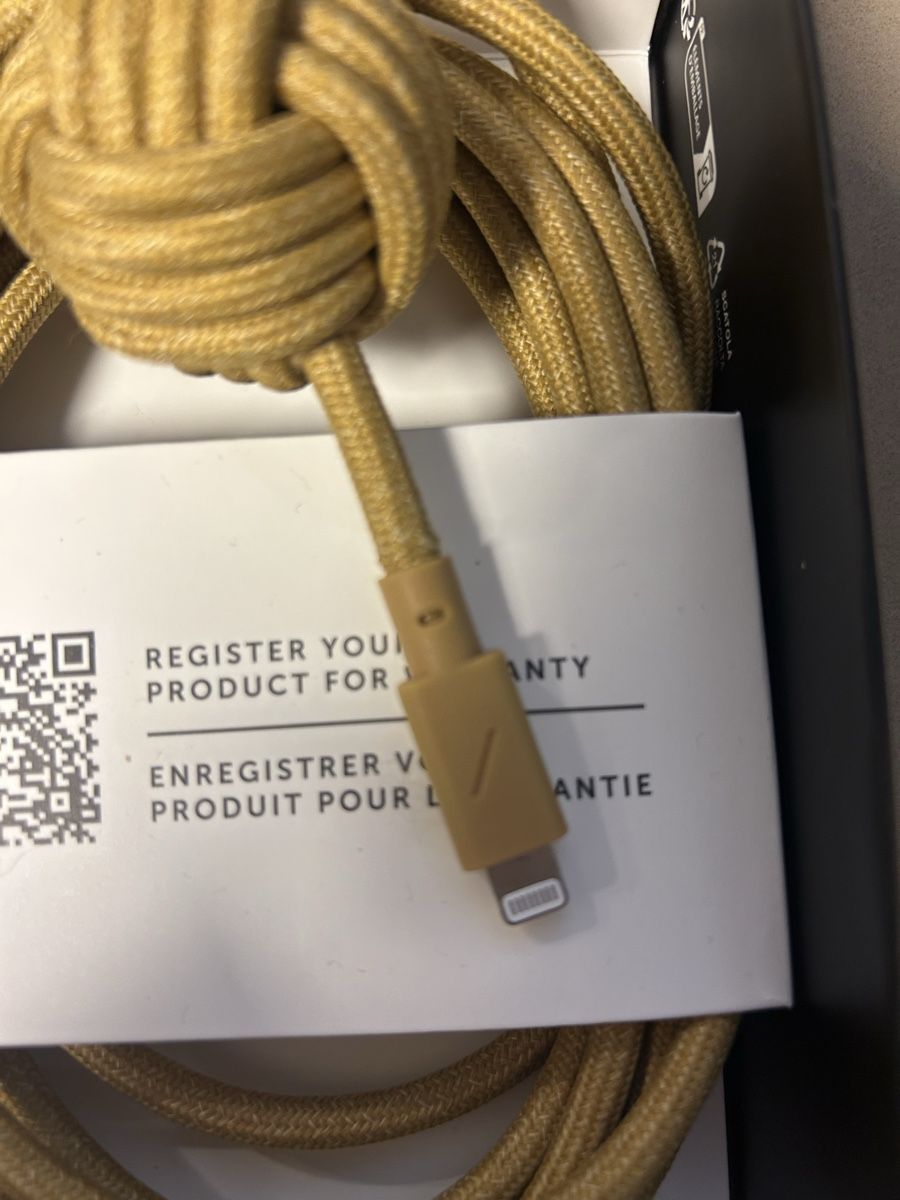 Kabel: Ungebrauchtes Ladekabel senfgelb – Neu und originalverpackt aus Winterthur von neelom 3