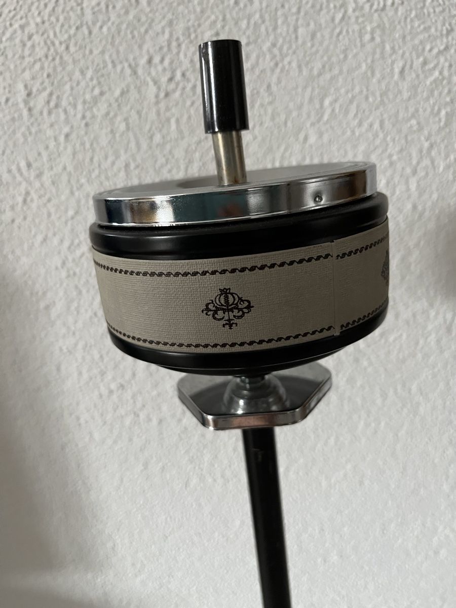 Cendriers: Standaschenbecher Vintage  – D'occasion à Wängi par Sasu 4