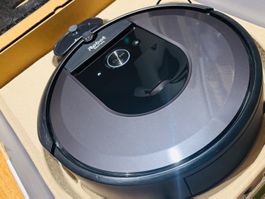 iRobot Roomba i7 Series Inkl. neuem Original Zubehör und OVP