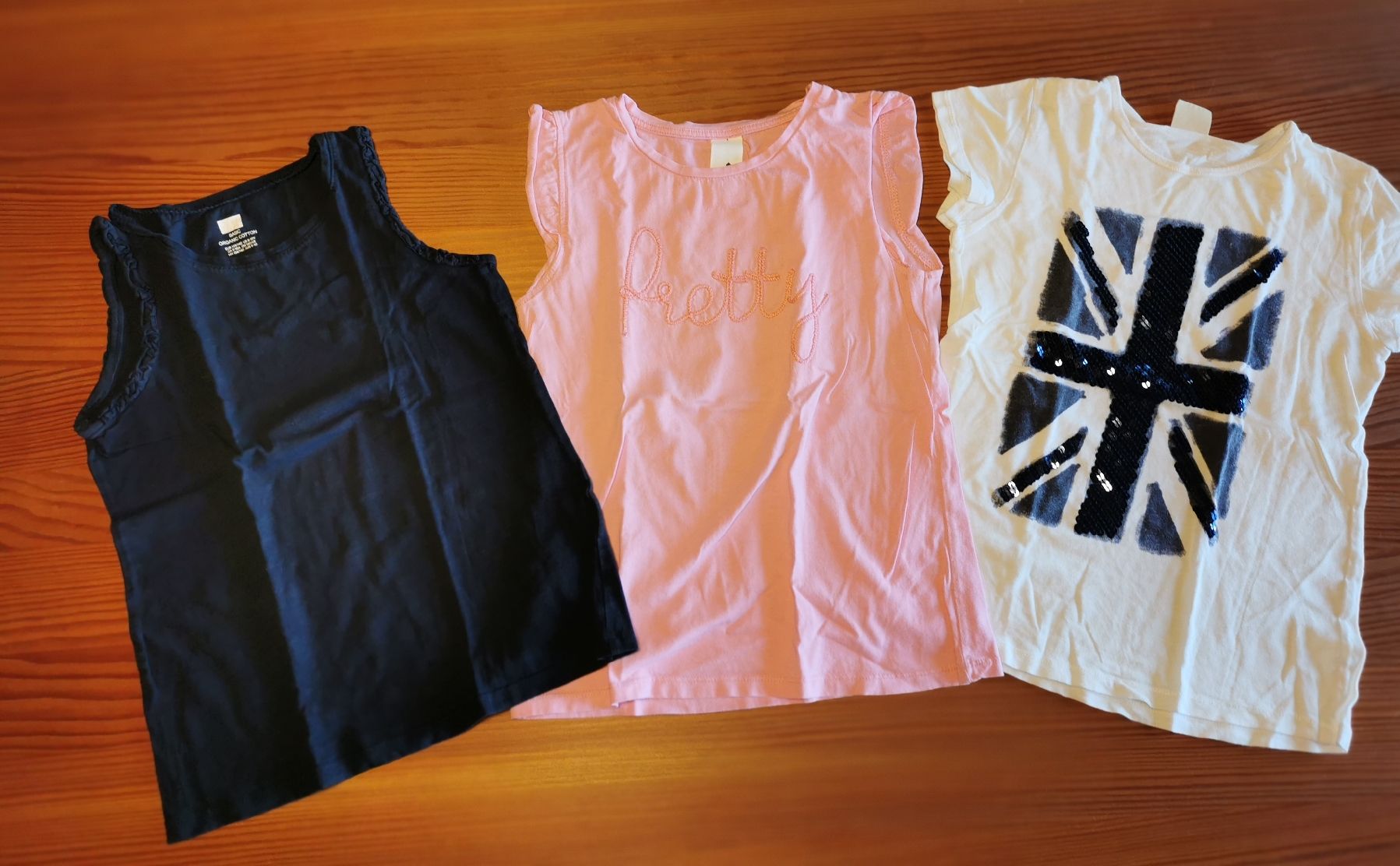 Blusen, T-Shirts & Tops: Drei T-Shirts 134/140 – Gebraucht aus Detligen von ras_7ksp