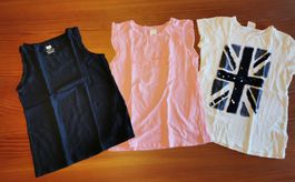 Drei T-Shirts 134/140