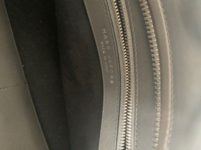 Marc Jacobs Borse da donna: Sac en cuir souple gris de Marc Jacobs – Nuovo (secondo la descrizione) da St-Aubin-Sauges venduto da Juliezan 6