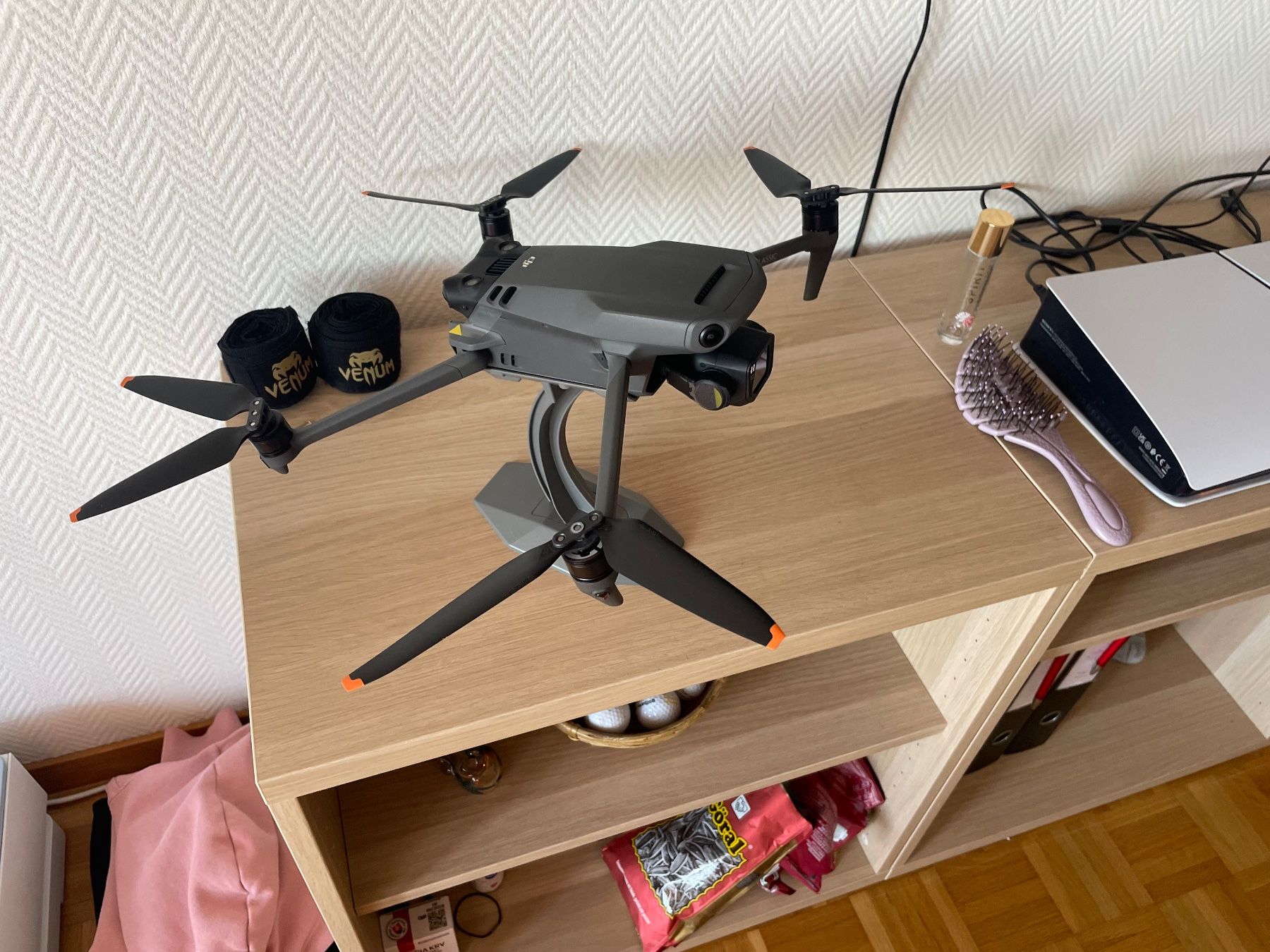 DJI Modellismo RC: DJI Mavic 3 Classic – Nuovo (secondo la descrizione) da Adliswil venduto da Martina.Zelenakova 3