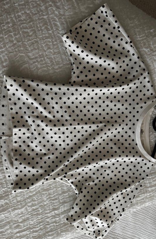 Tops: Dotted-Shirt – Neuf (Voir description) à St. Antoni par giuliajna