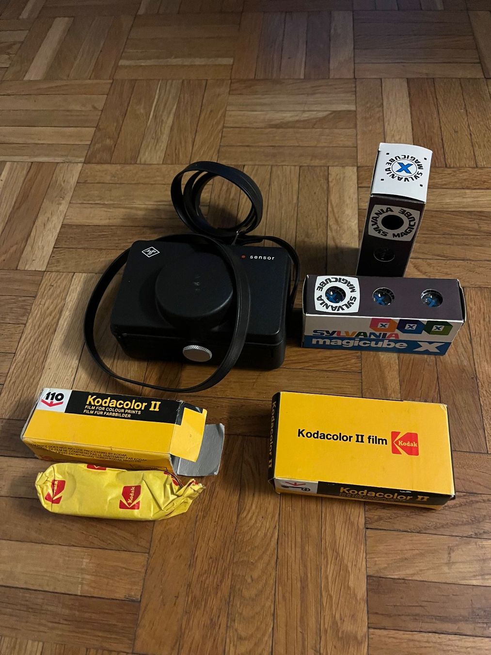 Agfa Fotocamera: Agfamatic sensor 200 – Usato da Zürich venduto da d24zu 2