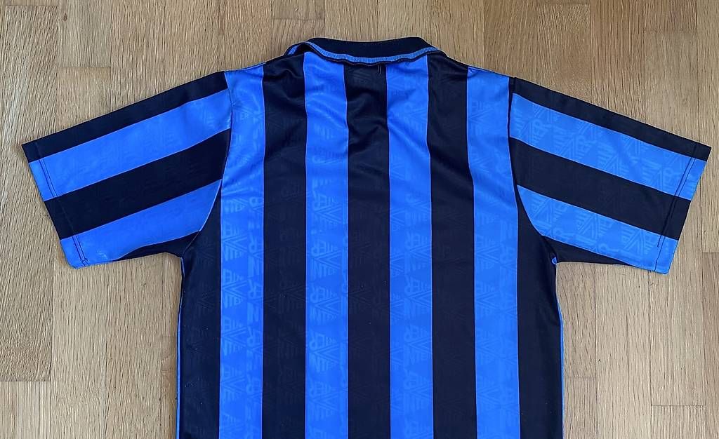 Leibchen & Hosen: Inter Mailand Heimtrikot Saison 1992-1994 – Gebraucht aus Davos Frauenkirch von jony86 4