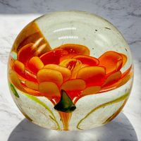 Presse-papier artistique en verre soufflé, design unique!