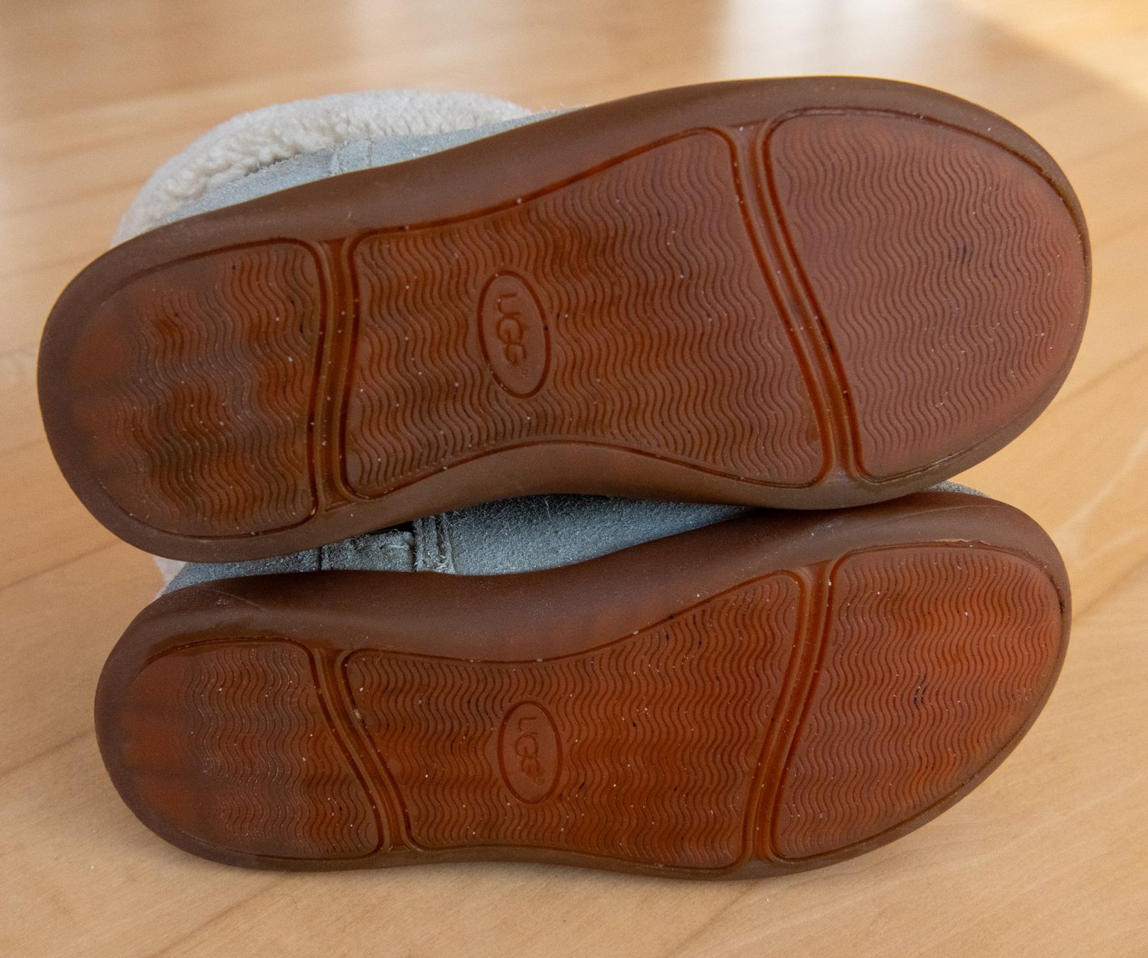 Ugg Chaussures filles: Stiefeletten von UGG, Gr. 28 – D'occasion à Meilen par luca70 3
